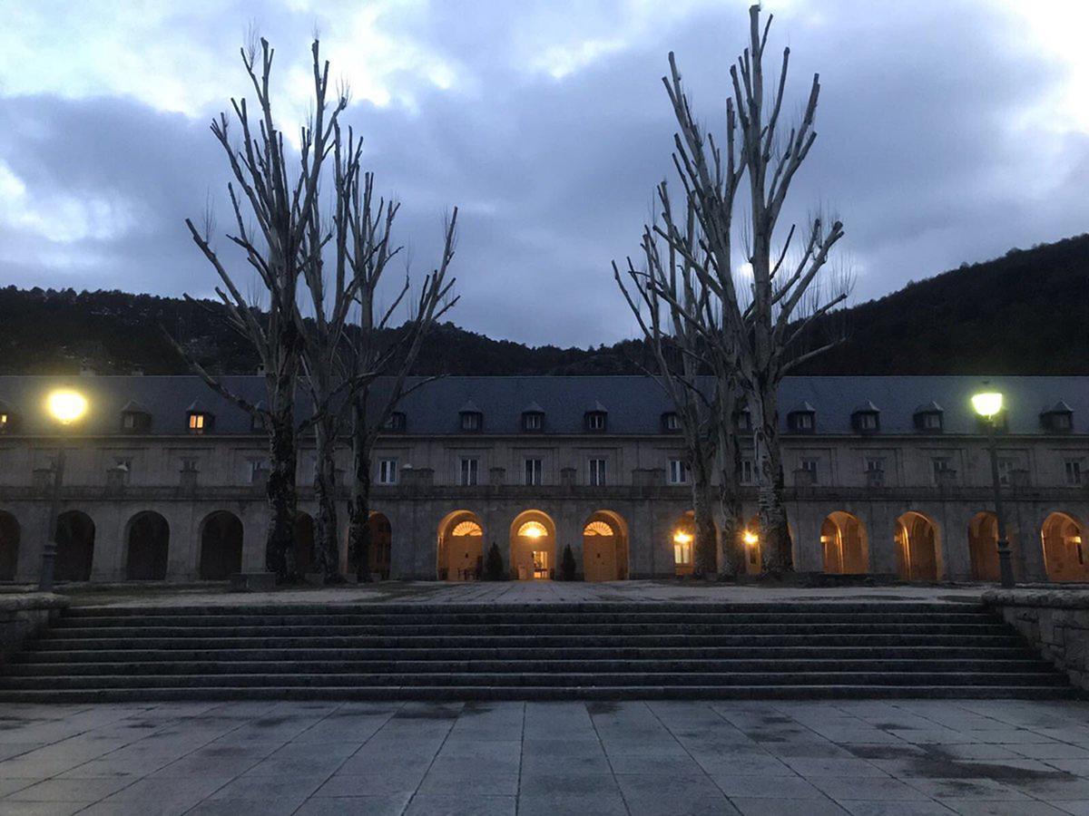Hotel Hospederia Santa Cruz San Lorenzo de El Escorial Esterno foto