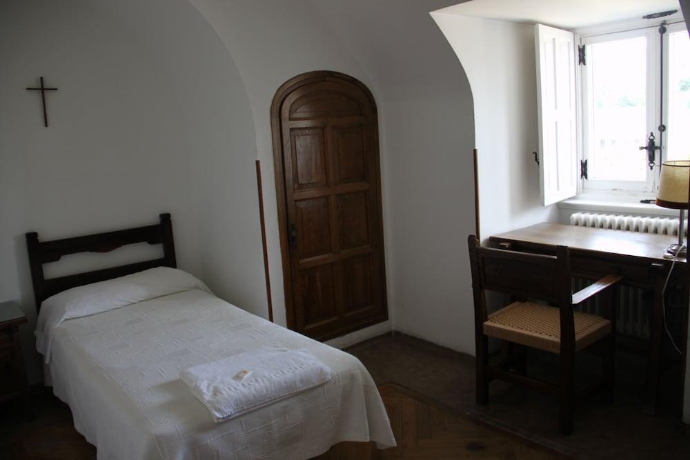 Hotel Hospederia Santa Cruz San Lorenzo de El Escorial Esterno foto